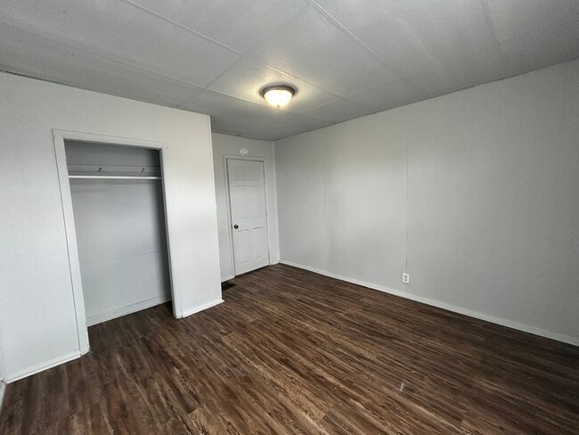 Building Photo - 511 N Jackson St