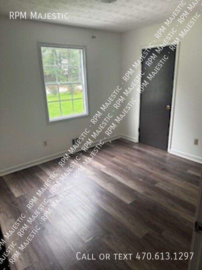 Building Photo - 5202 Edgemoor Dr NW