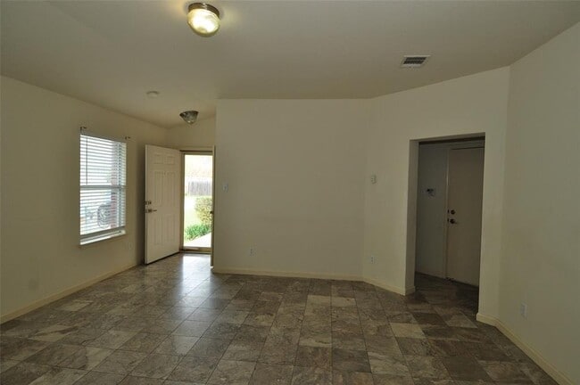 Building Photo - 1409 Tea Leaf Dr