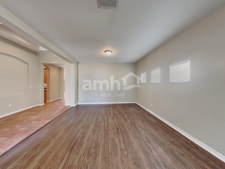 Building Photo - 432 York Dale Dr