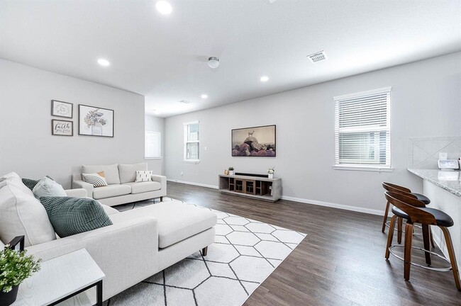 Building Photo - 25130 Bells Canyon Dr