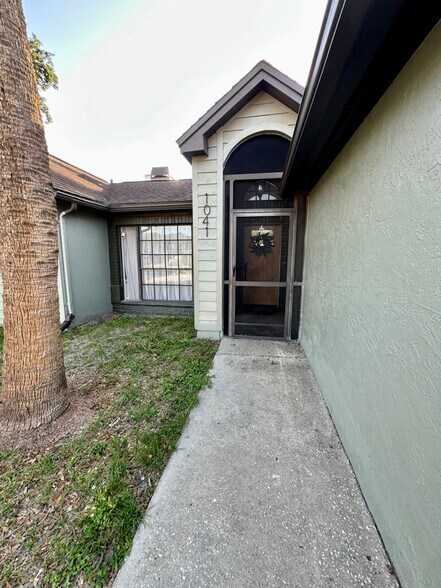 Building Photo - 1041 Sawyers Ct