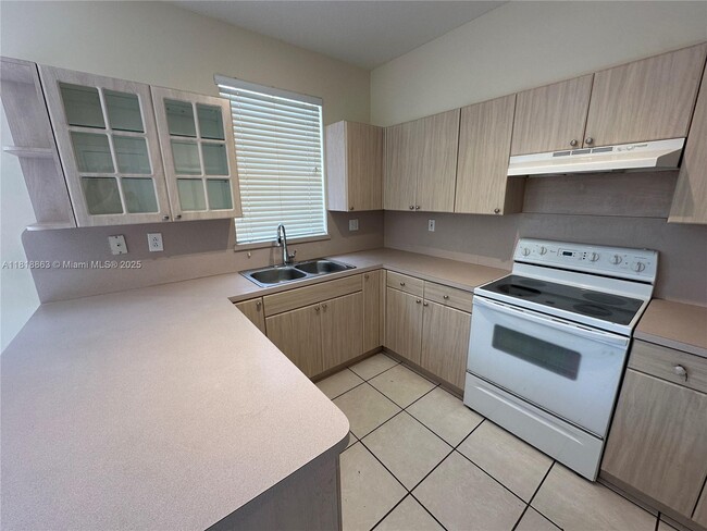 Building Photo - 10869 SW 88th Terrace