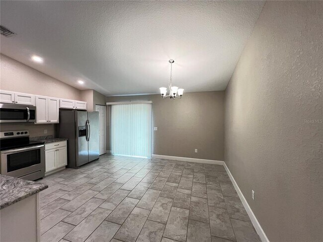 Building Photo - 2736 SW 161st Loop