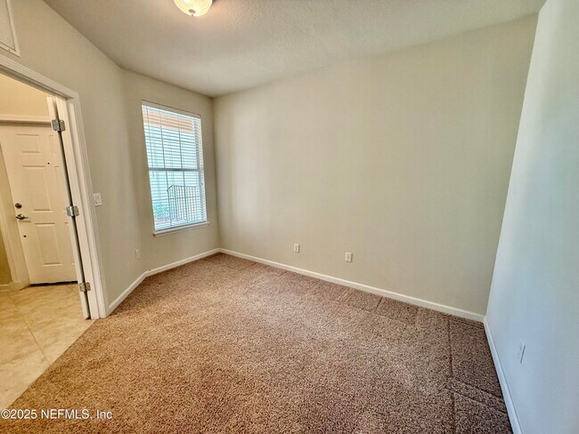 Building Photo - 8531 Little Swift Cir