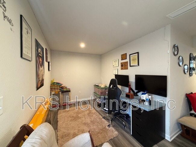 Building Photo - 35 Cecelia Way