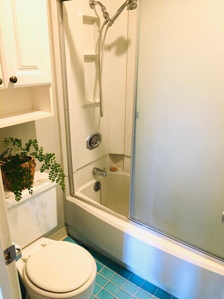 Building Photo - 1771 Broadway St