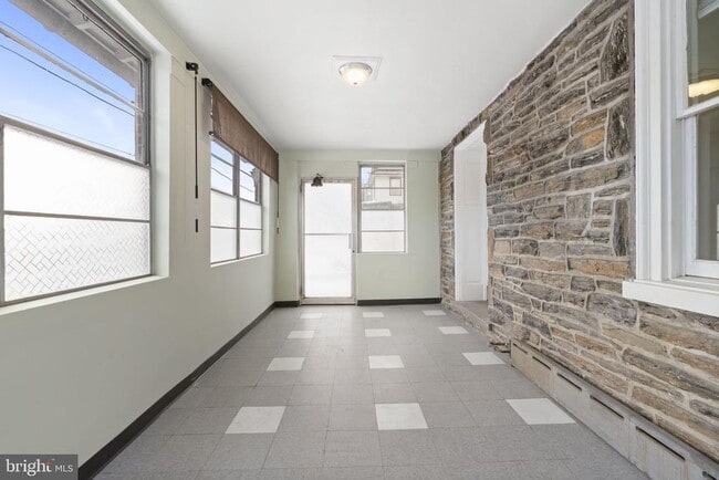 Building Photo - 112 E Township Line Rd