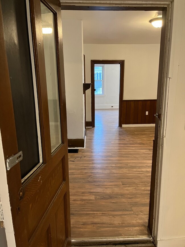 Building Photo - 1917 Tours St