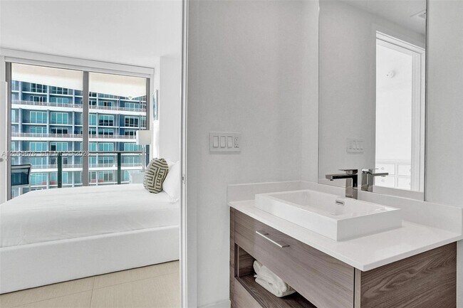 Building Photo - 1300 S Miami Ave