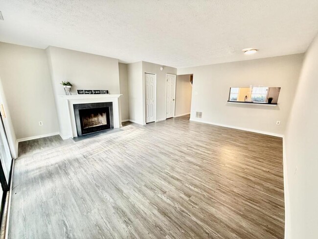 Building Photo - 2504 Thicket Greene Ct