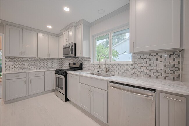 Building Photo - 8314 Burning Hills Dr