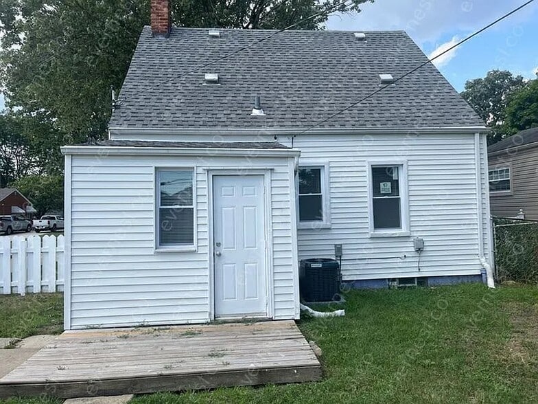 Building Photo - 1723 London Ave