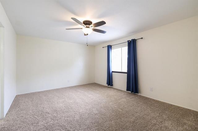 Building Photo - 2301 Travis Dr