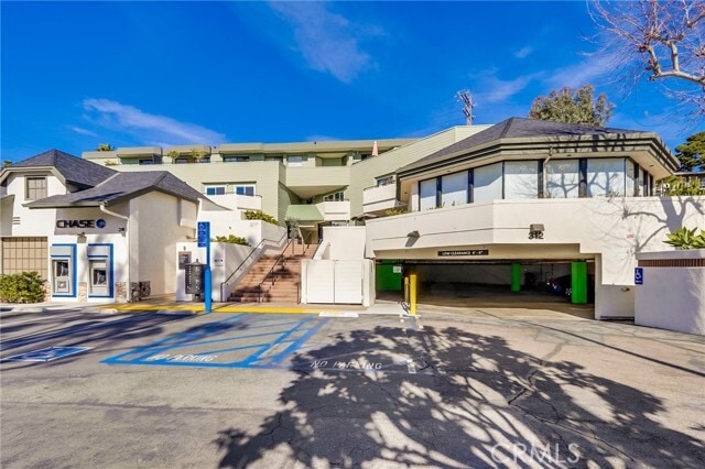 Building Photo - 312 Broadway St