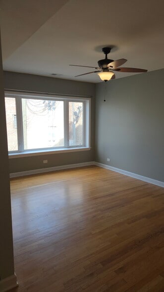 Dining room - 3318 N Keystone Ave