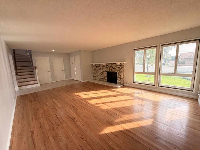 Building Photo - Beautifully Remodeled 4 Bedroom Cypress Ho...