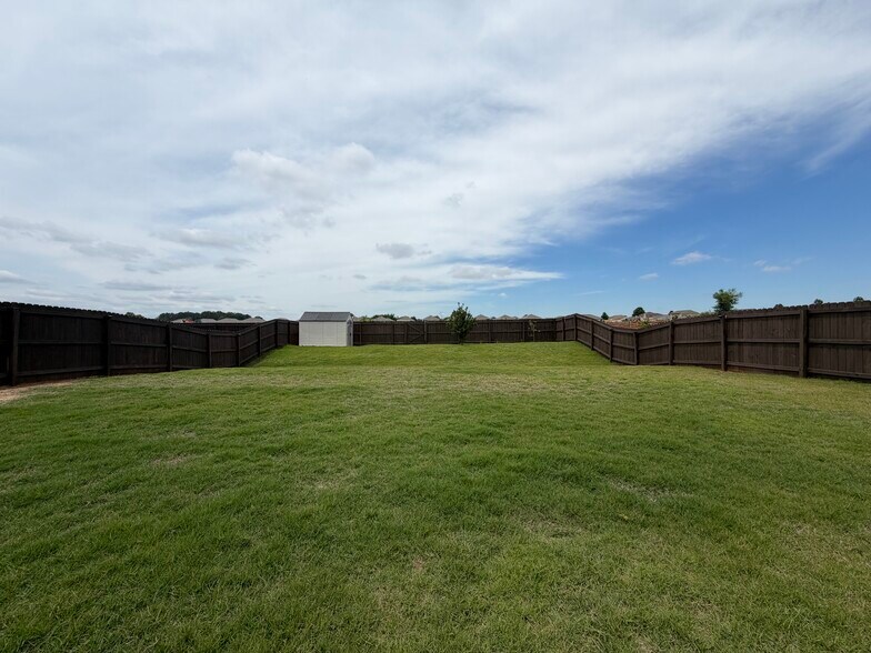 Building Photo - 202 Abercorn Dr