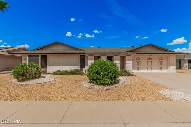 Building Photo - 12930 W Seville Dr