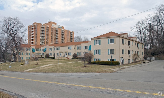 Building Photo - Hillside Village