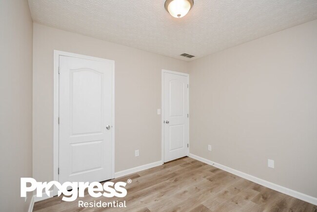 Building Photo - 95 Victoria Blvd