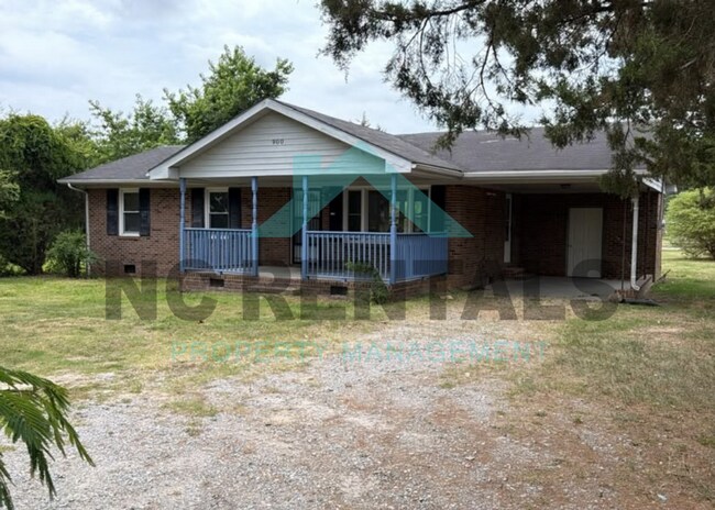 Building Photo - 900 Greenwood Blvd