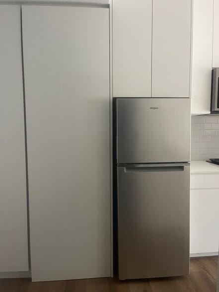 Building Photo - 987 Queen St