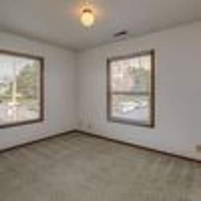 Building Photo - 2420/2422 E Street