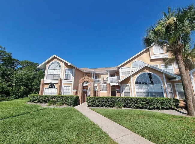 Primary Photo - 2474 Sweetwater Club Cir