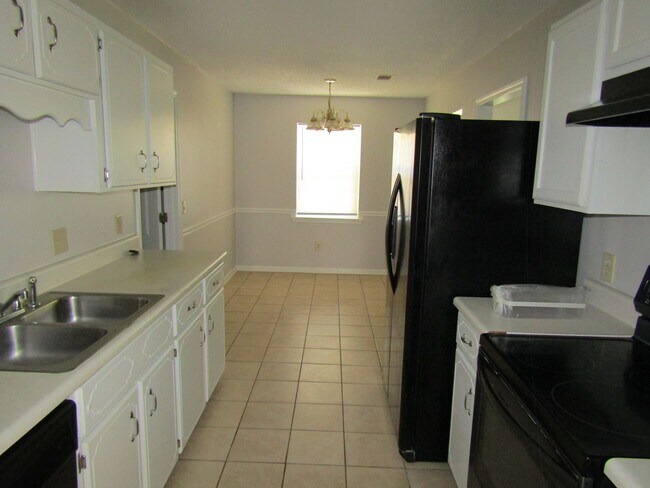 Building Photo - 110 Tempest Ln