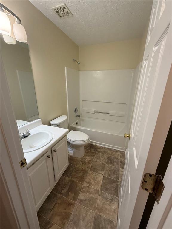 Building Photo - 5975 Hillvale Trail