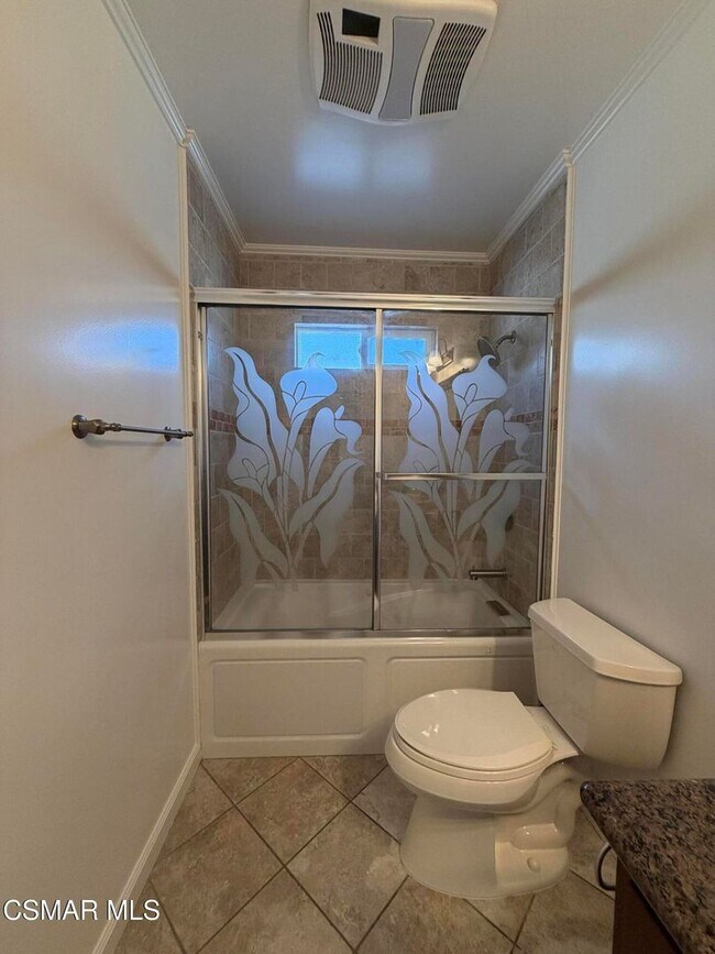 Building Photo - Welcome this single story, beautifully maintained and thoughtfully updated home South Of The Boul...