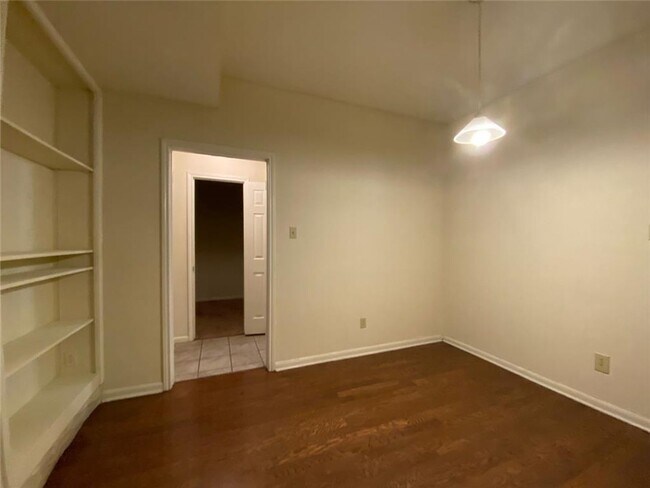 Building Photo - 2529 Rio Grande St