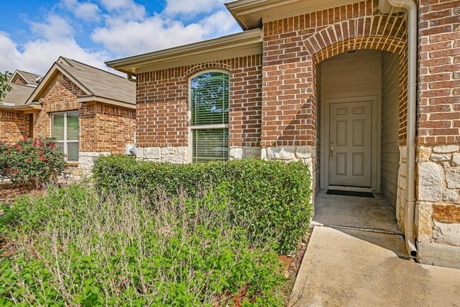 Building Photo - 265 Shale Cir