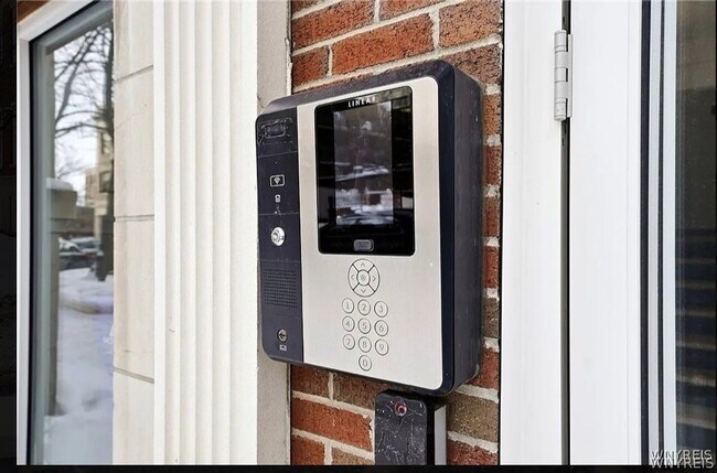 Building Photo - 40 North St