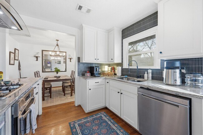 Building Photo - Charming 3/2/2 in Midway Hollow Coming Soon