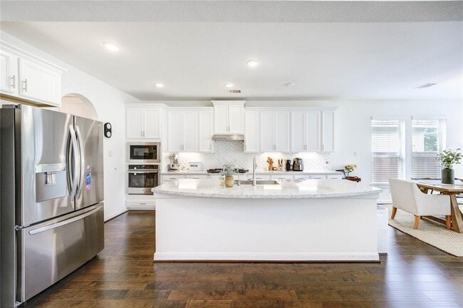 Building Photo - 4055 Woodland Meadow Dr