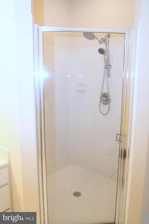 Building Photo - 623 Hurdle Mill Pl