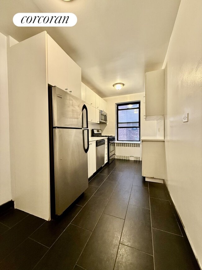 Building Photo - 108/50 71st Ave