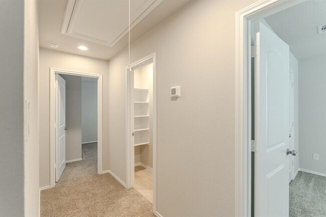 Building Photo - 9327 Colonial Bent Pl