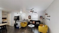 Building Photo - 1117 Hollow Creek Dr