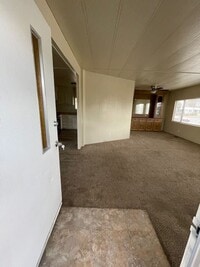Building Photo - FOR RENT!!!