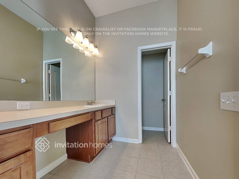 Building Photo - 7827 Outerbridge St