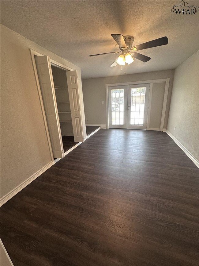 Building Photo - 4638 Cascades Dr