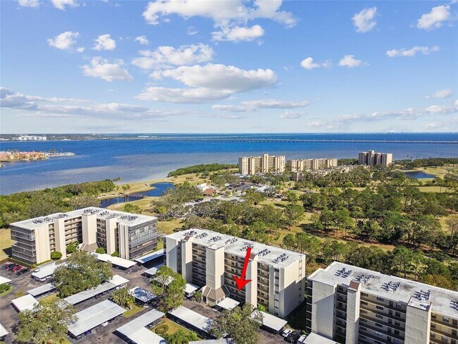 Primary Photo - 2700 Cove Cay Dr