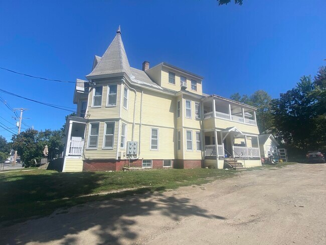 Building Photo - 48 Laurel St