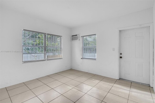Building Photo - 601 NW 90th St
