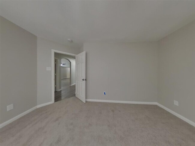 Building Photo - 4123 Pedernales River Ln