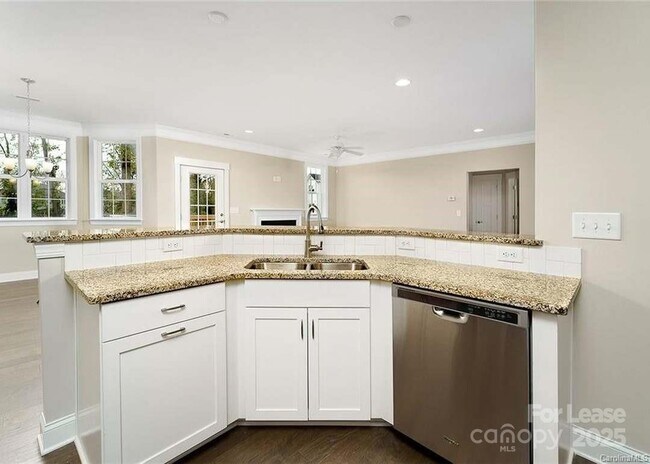 Building Photo - 13012 Vermillion Crossing Ct