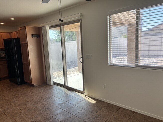 Building Photo - 21415 E Independence Way